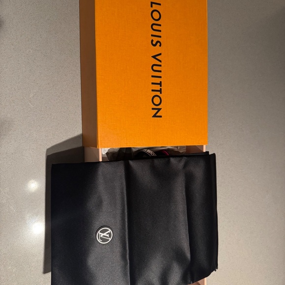 NEW Louis Vuitton Calfskin Archlight Slingback Pumps Pink Sequin EU 38.5/US 8.5 - Picture 6 of 8